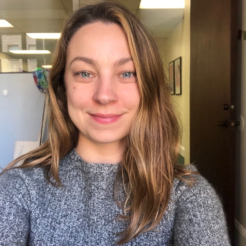 Meet your Posher, Caitlin